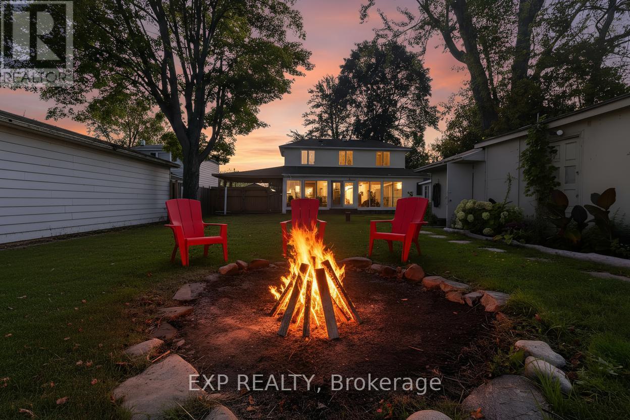 24 LAKESHORE ROAD, Georgina, Ontario