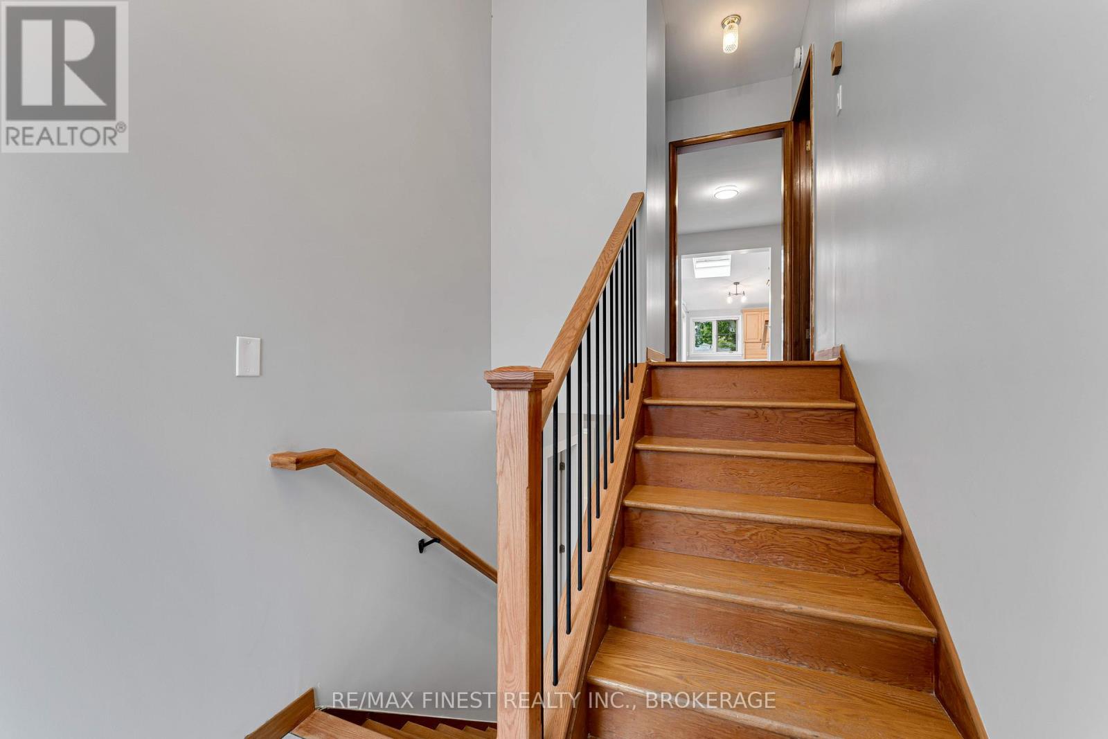 167 Sherman Street, Kingston, Ontario  K7M 4G9 - Photo 3 - X12433795