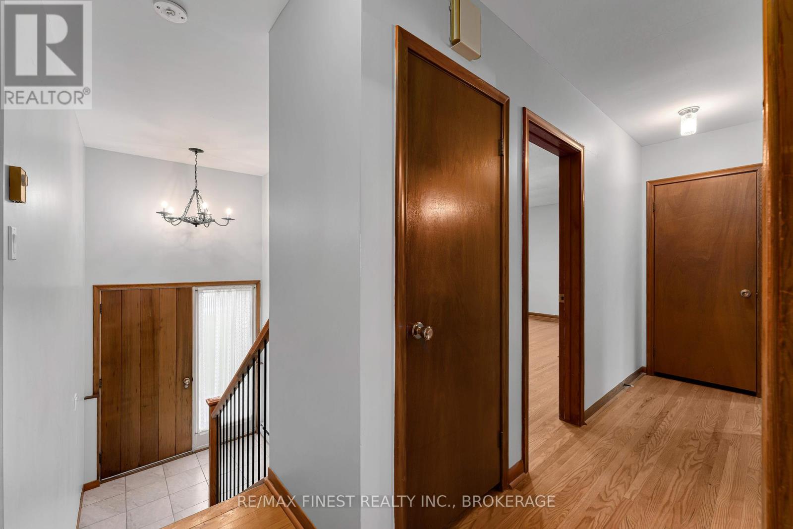 167 Sherman Street, Kingston, Ontario  K7M 4G9 - Photo 4 - X12433795