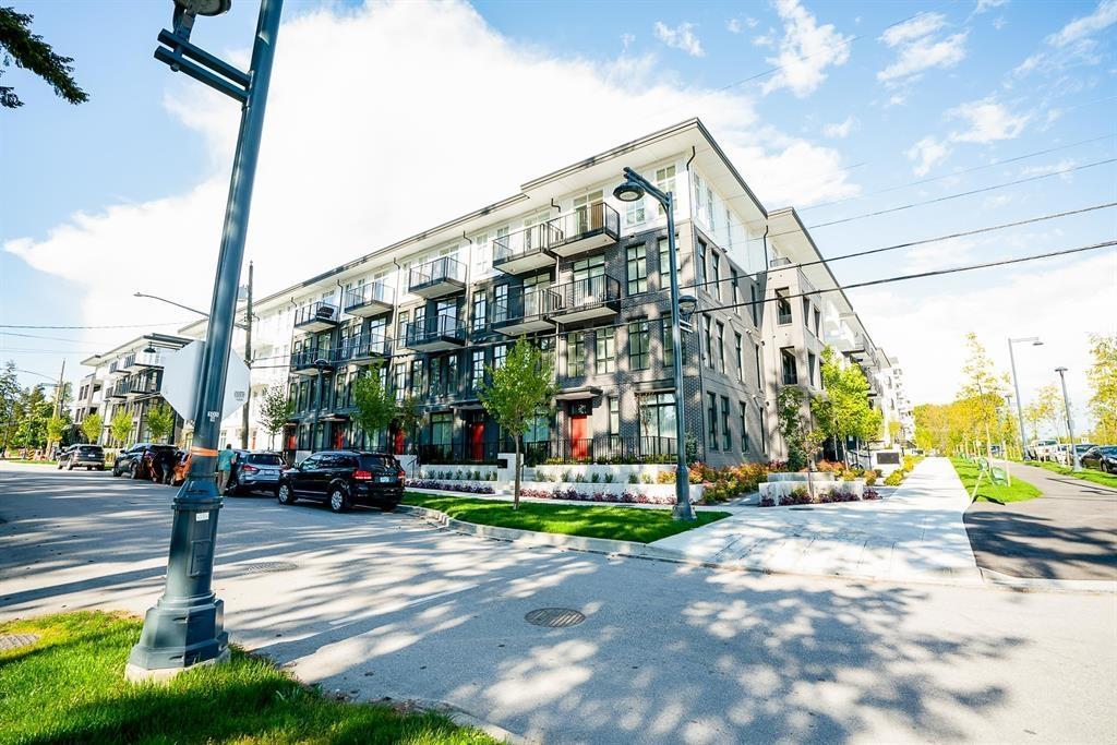 404 13929 105 BOULEVARD, Surrey, British Columbia