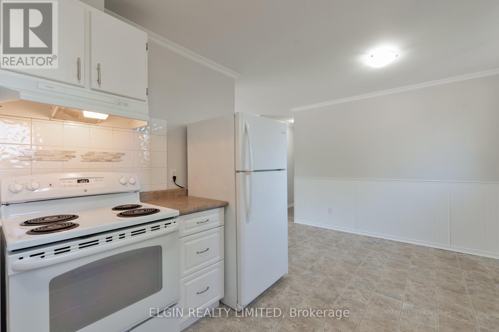 180 Fairview Avenue, St. Thomas, Ontario  N5R 4Y1 - Photo 13 - X12433867