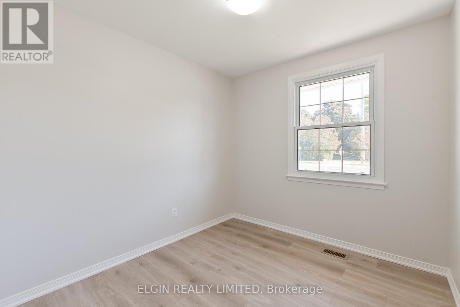 180 Fairview Avenue, St. Thomas, Ontario  N5R 4Y1 - Photo 14 - X12433867
