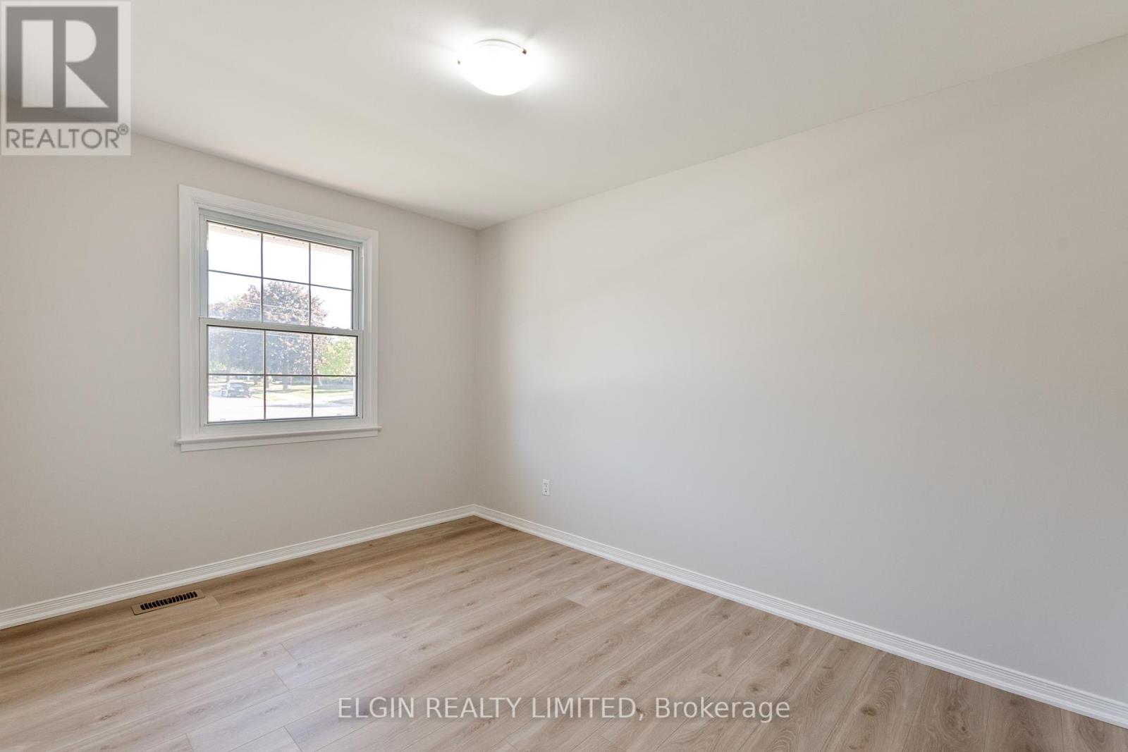 180 Fairview Avenue, St. Thomas, Ontario  N5R 4Y1 - Photo 16 - X12433867