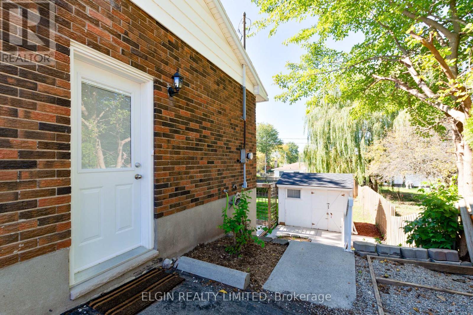 180 Fairview Avenue, St. Thomas, Ontario  N5R 4Y1 - Photo 33 - X12433867