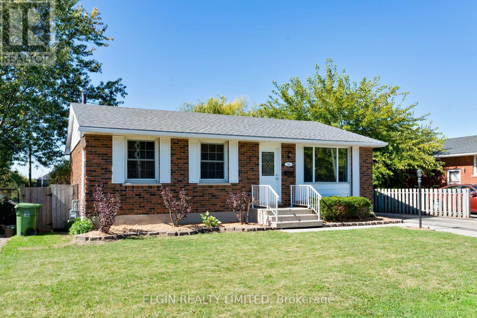 180 Fairview Avenue, St. Thomas, Ontario  N5R 4Y1 - Photo 4 - X12433867