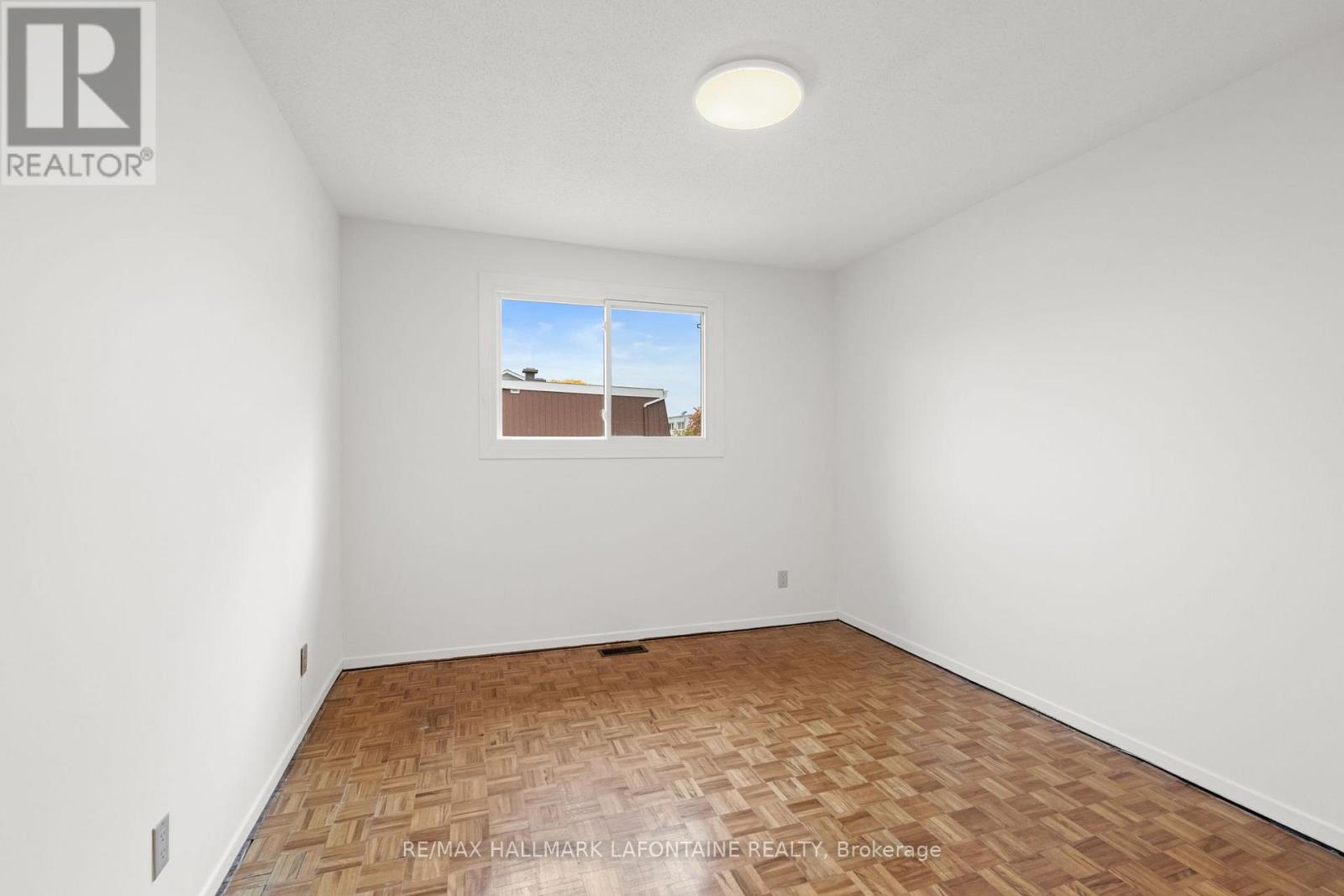 125 The Rockery Private, Ottawa, Ontario  K1K 3Y5 - Photo 20 - X12433857