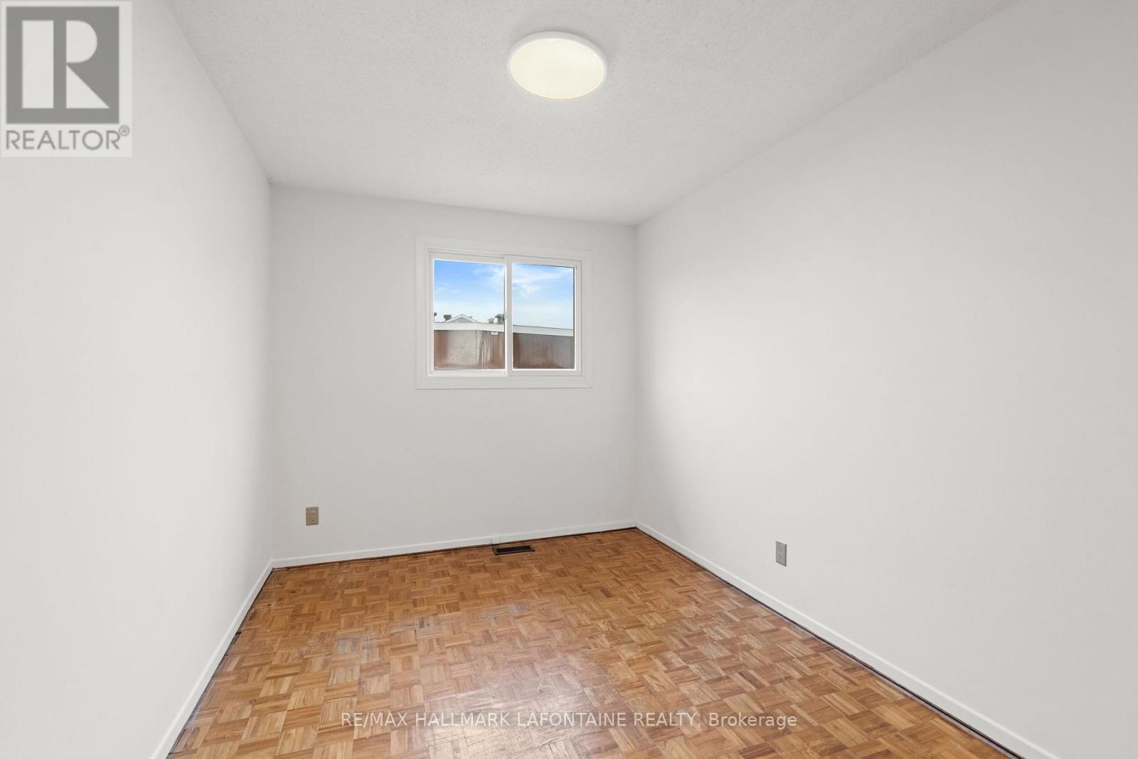 125 The Rockery Private, Ottawa, Ontario  K1K 3Y5 - Photo 24 - X12433857