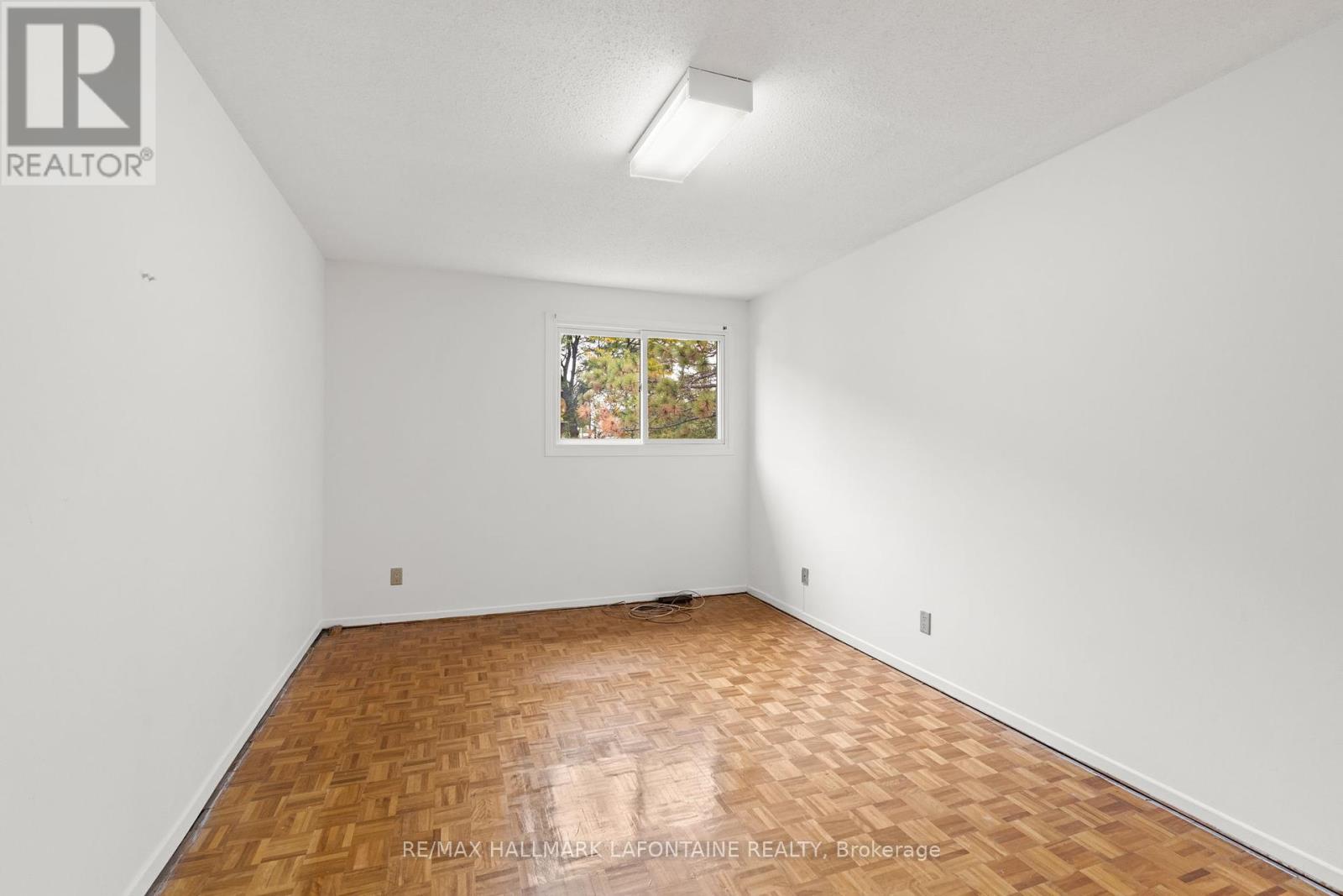 125 The Rockery Private, Ottawa, Ontario  K1K 3Y5 - Photo 27 - X12433857