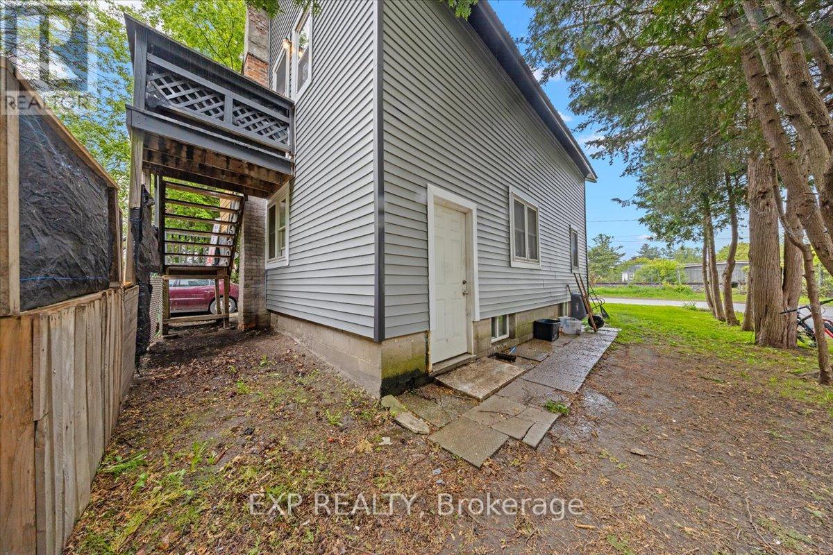 18 Delhi Street, Brockville, Ontario  K6V 4H3 - Photo 19 - X12433864