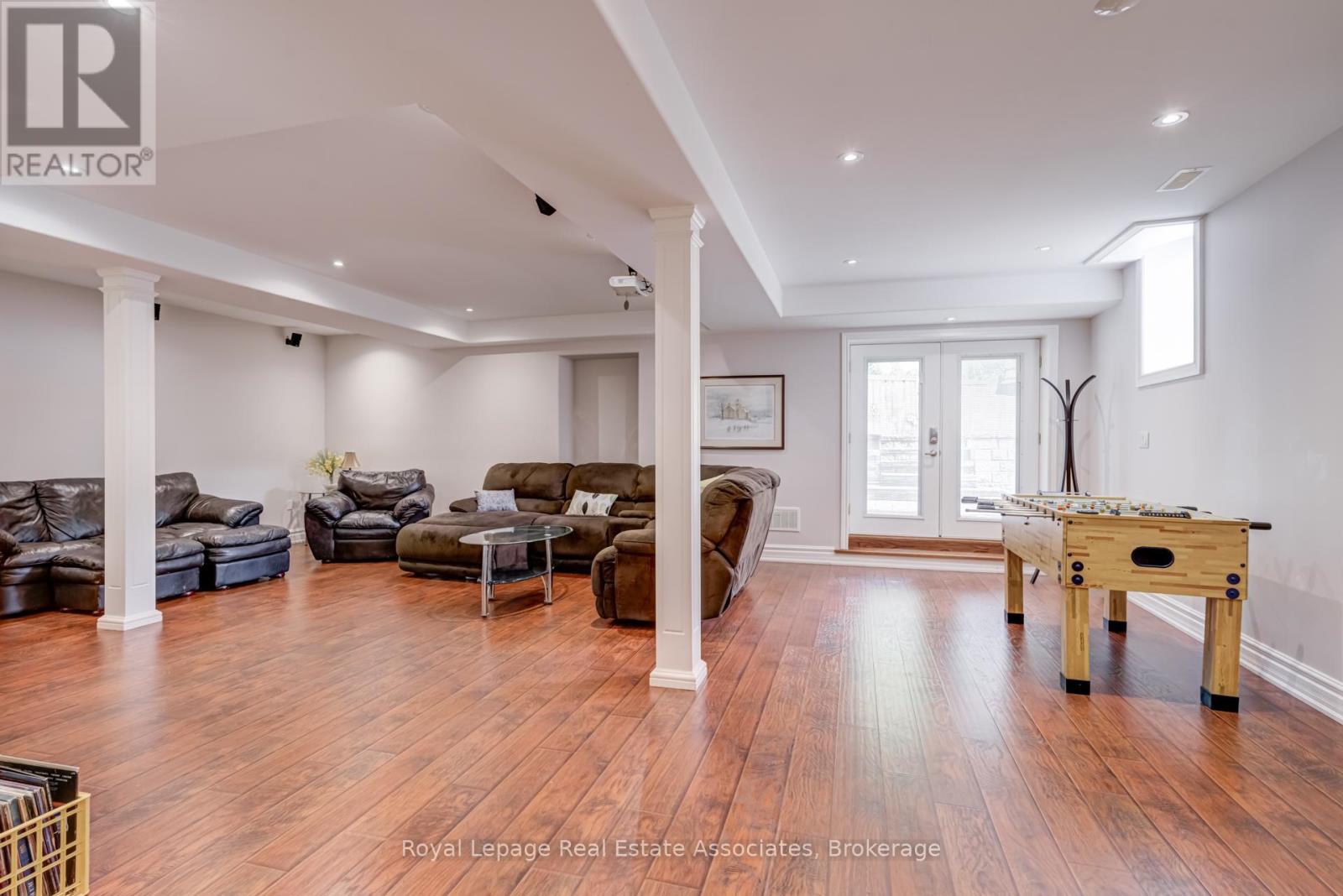 20 Cannington Crescent, Brampton, Ontario  L6X 0W6 - Photo 31 - W12433755