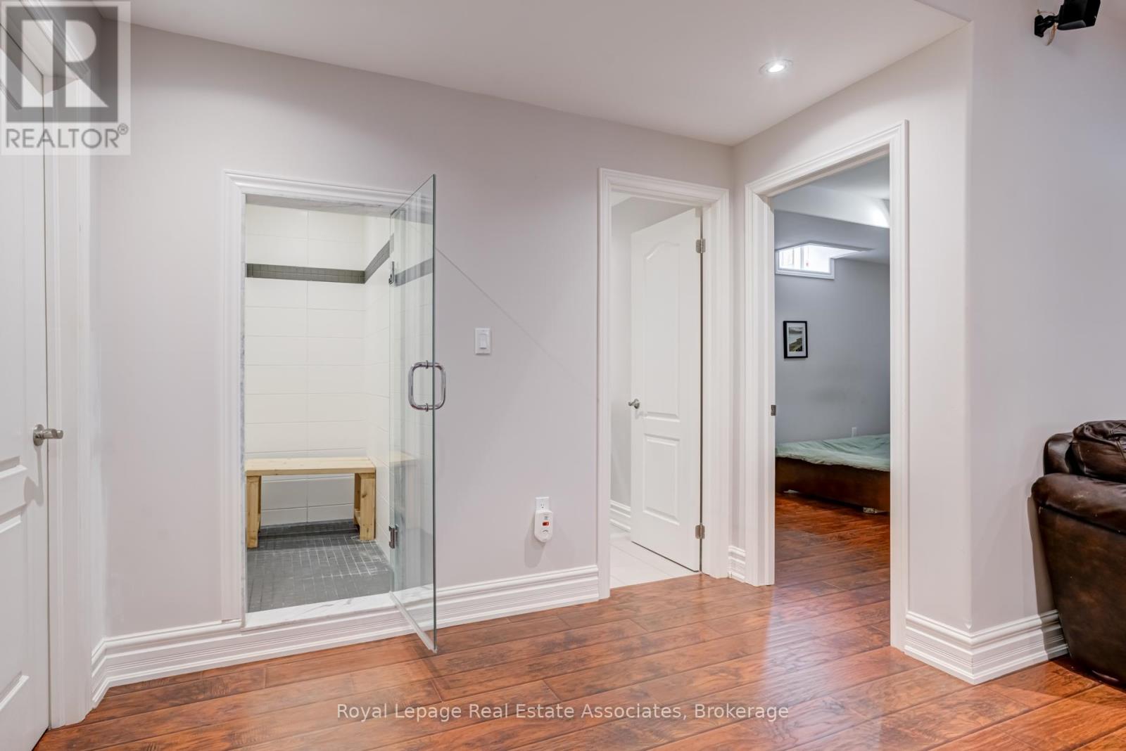 20 Cannington Crescent, Brampton, Ontario  L6X 0W6 - Photo 34 - W12433755