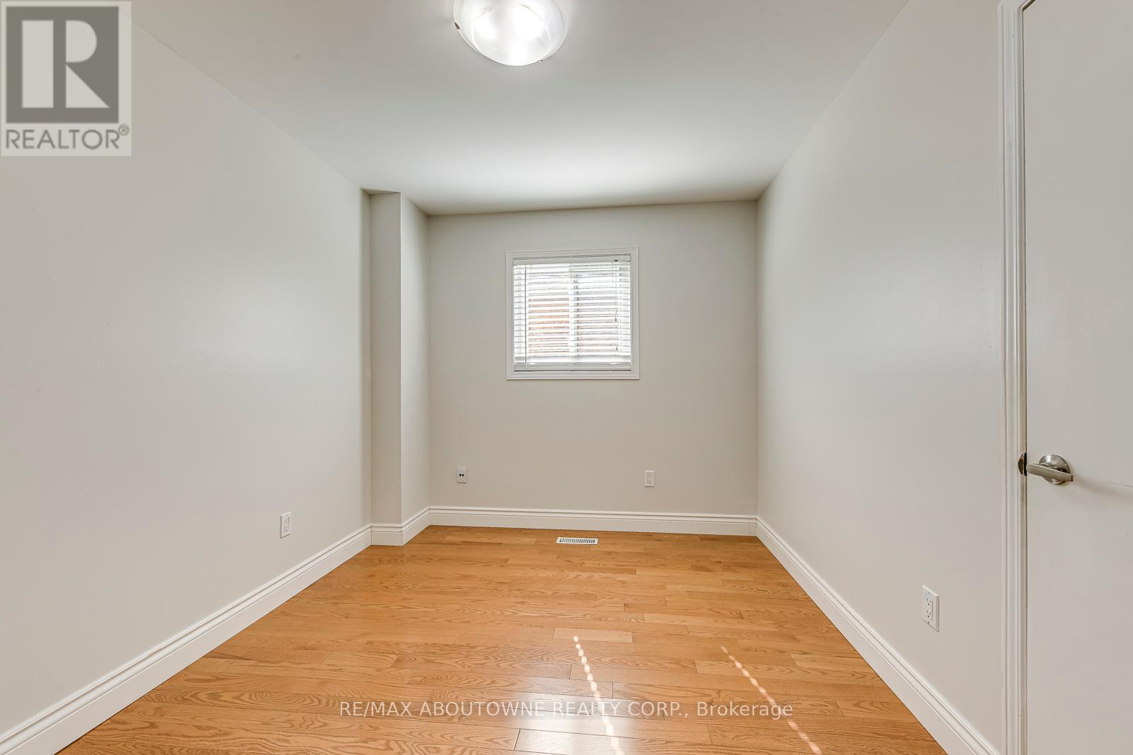 2407 Stefi Trail, Oakville, Ontario  L6H 5Y5 - Photo 22 - W12433766