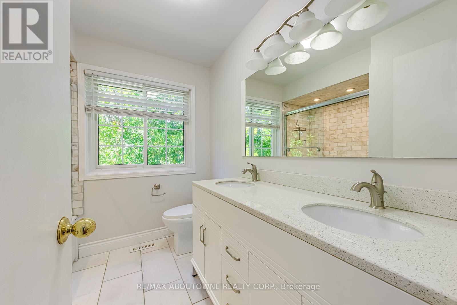 2407 Stefi Trail, Oakville, Ontario  L6H 5Y5 - Photo 24 - W12433766