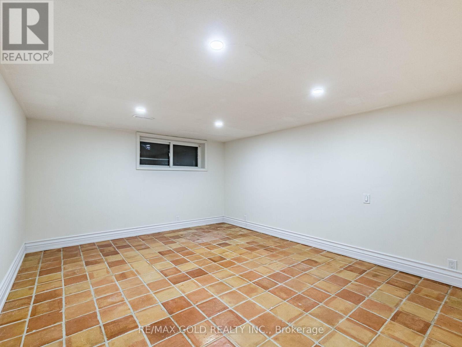 20054 Horseshoe Hill Road, Caledon, Ontario  L7K 2B6 - Photo 35 - W12433789