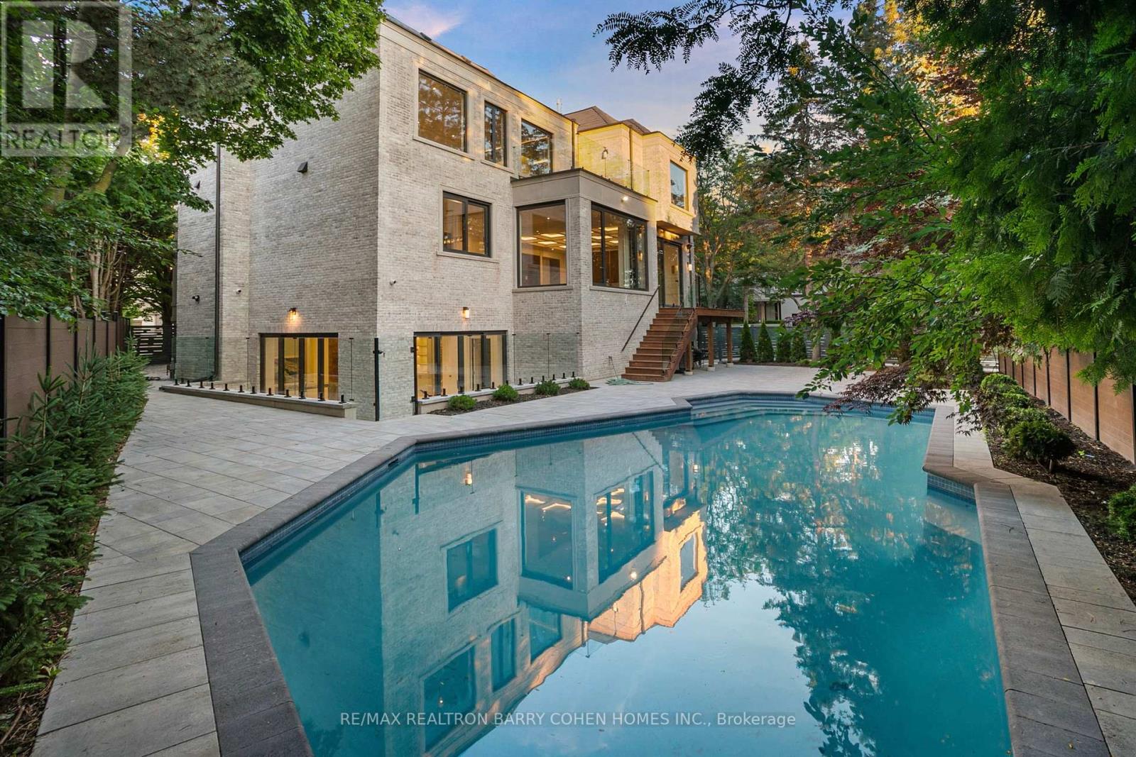 27 Penwood Crescent, Toronto, Ontario  M3B 3B1 - Photo 25 - C12374023