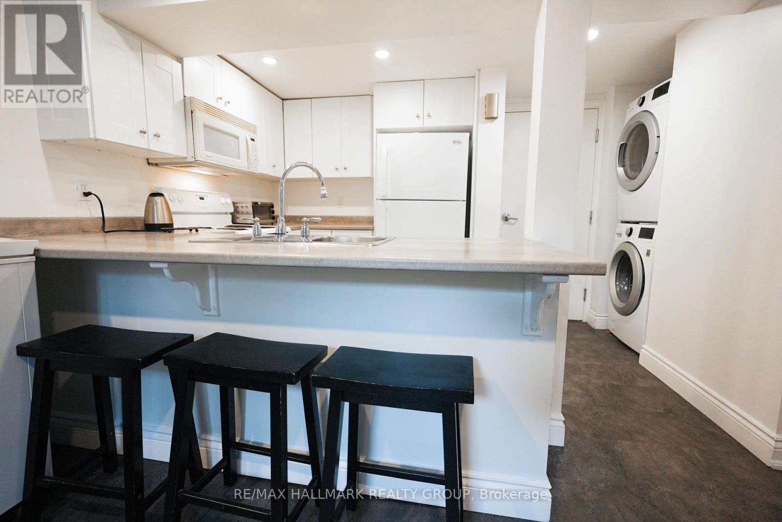 924 Bermuda Avenue, Ottawa, Ontario  K1K 0V6 - Photo 21 - X12316561