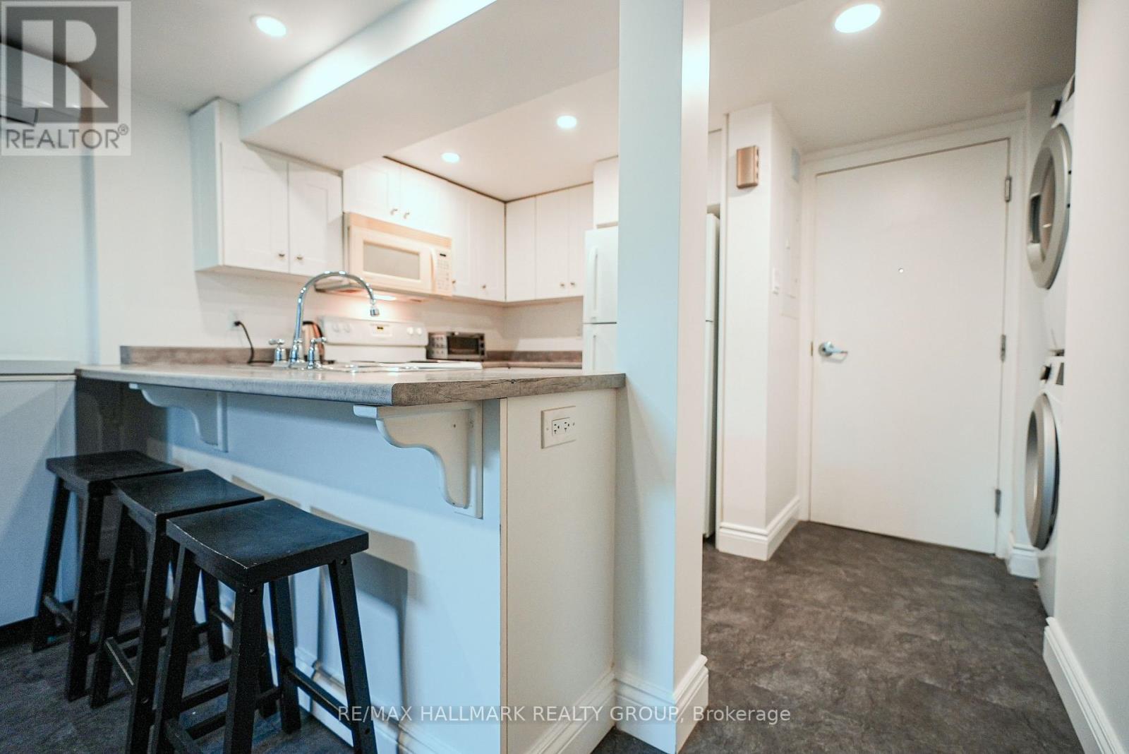 924 Bermuda Avenue, Ottawa, Ontario  K1K 0V6 - Photo 23 - X12316561