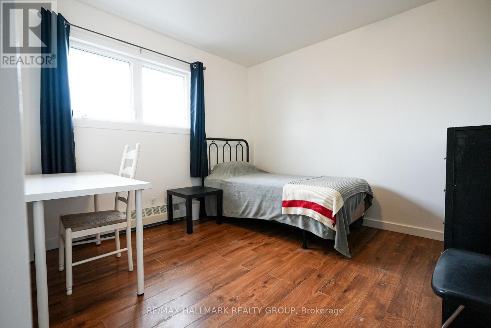 924 Bermuda Avenue, Ottawa, Ontario  K1K 0V6 - Photo 15 - X12316561