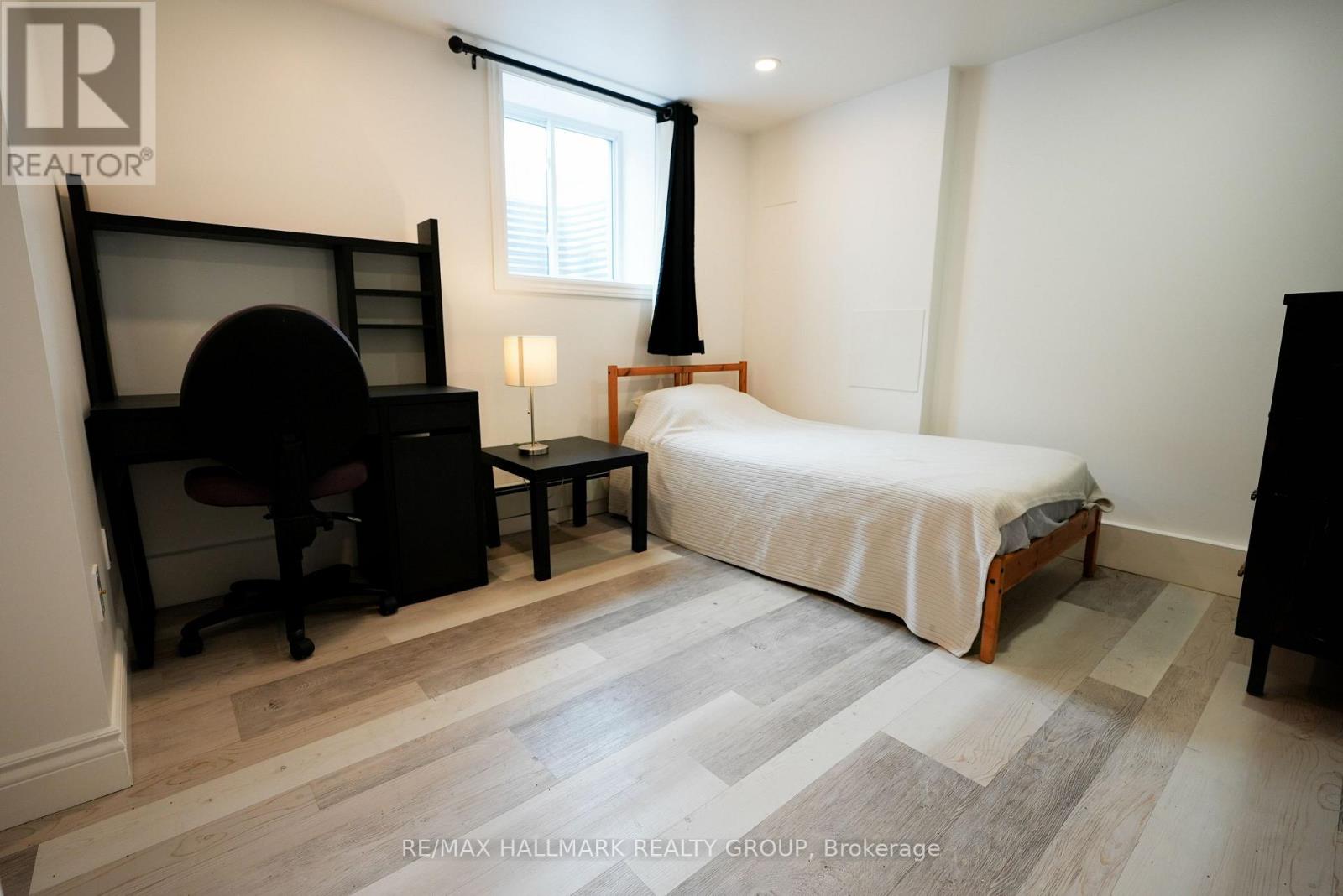 924 Bermuda Avenue, Ottawa, Ontario  K1K 0V6 - Photo 27 - X12316561