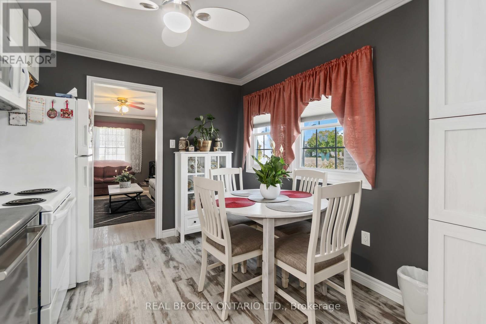 20 Roosevelt Drive, Smiths Falls, Ontario  K7A 3J8 - Photo 6 - X12379688