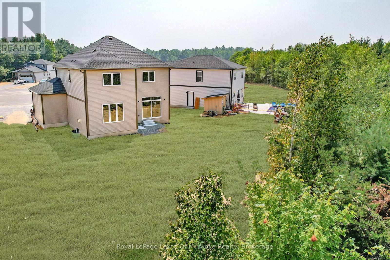 37 Whitehorn Park, Bracebridge, Ontario  P1L 0A7 - Photo 44 - X12433855