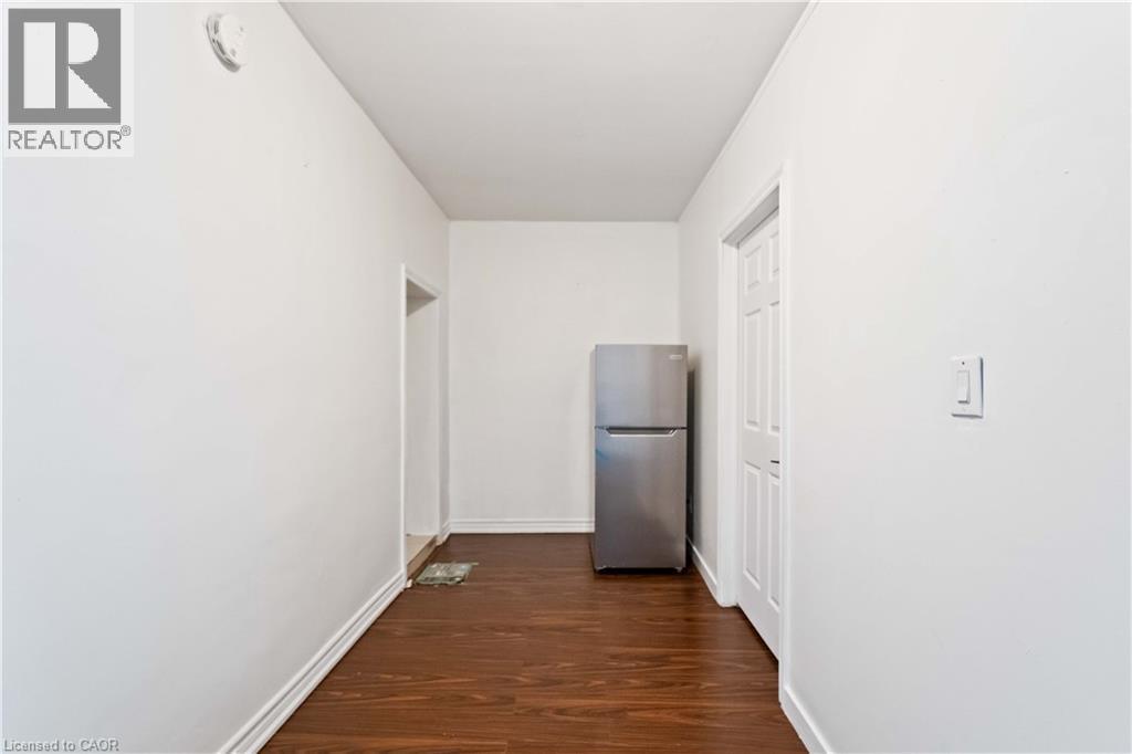 750 Barton Street E Unit# 2, Hamilton, Ontario  L8L 3B1 - Photo 3 - 40774658