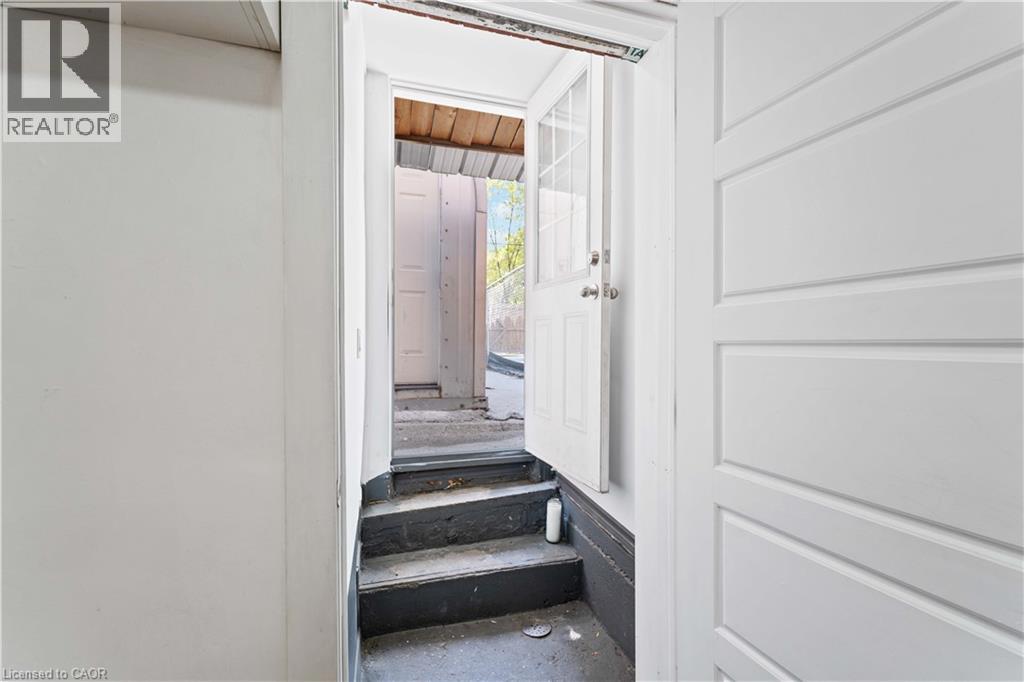 750 Barton Street E Unit# 2, Hamilton, Ontario  L8L 3B1 - Photo 6 - 40774658