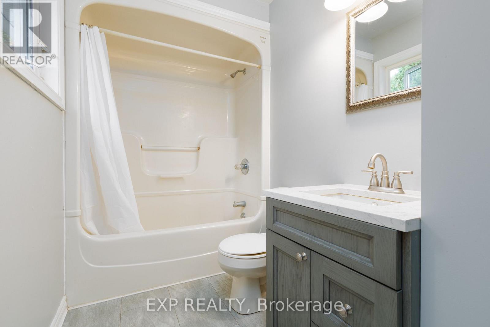 146 Mark Road, Kawartha Lakes, Ontario  K0M 1G0 - Photo 18 - X12433751