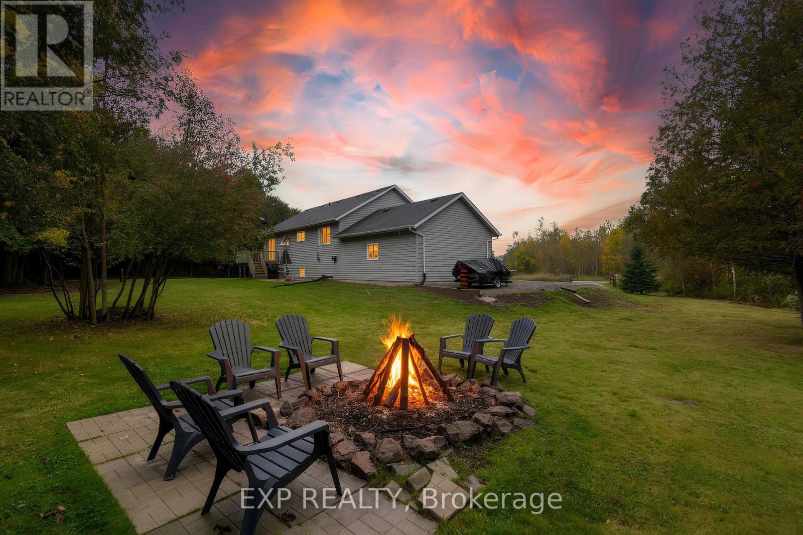 146 Mark Road, Kawartha Lakes, Ontario  K0M 1G0 - Photo 2 - X12433751