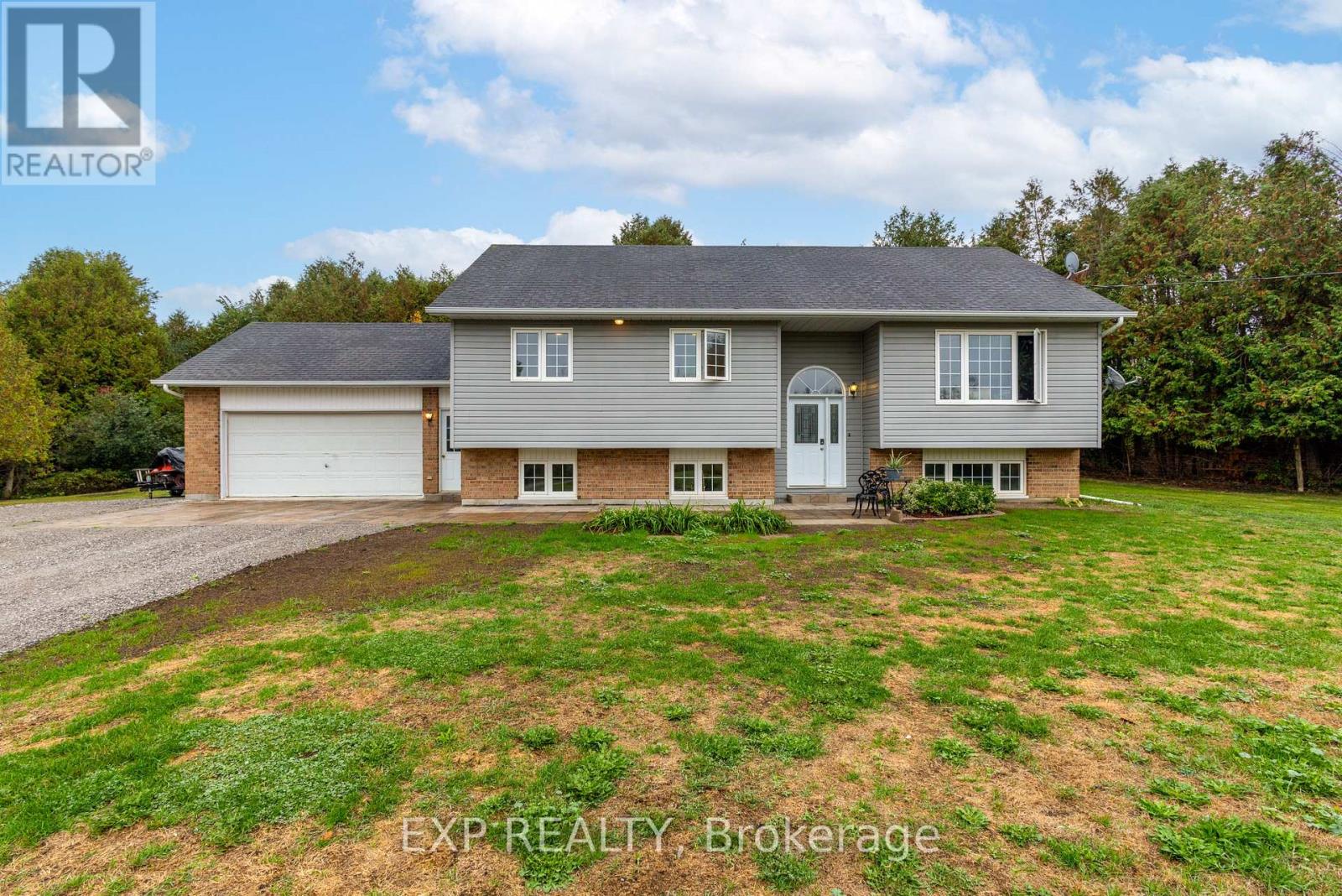146 Mark Road, Kawartha Lakes, Ontario  K0M 1G0 - Photo 4 - X12433751