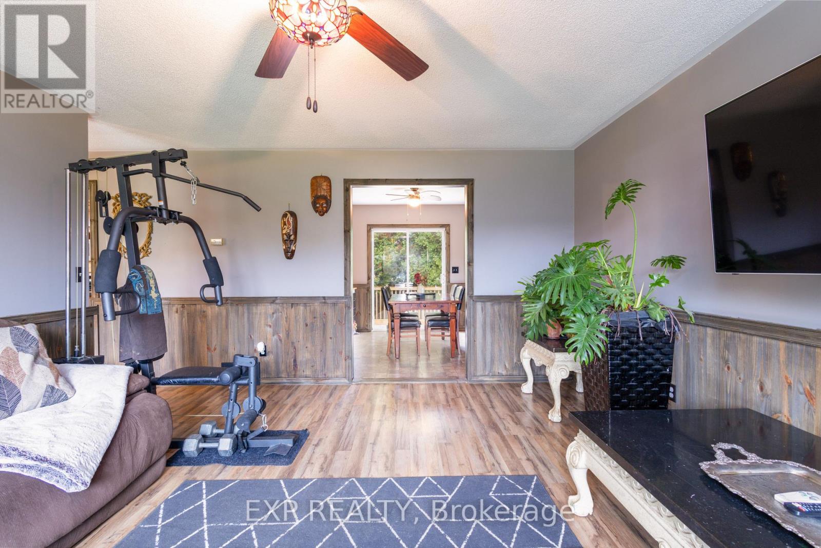 146 Mark Road, Kawartha Lakes, Ontario  K0M 1G0 - Photo 8 - X12433751