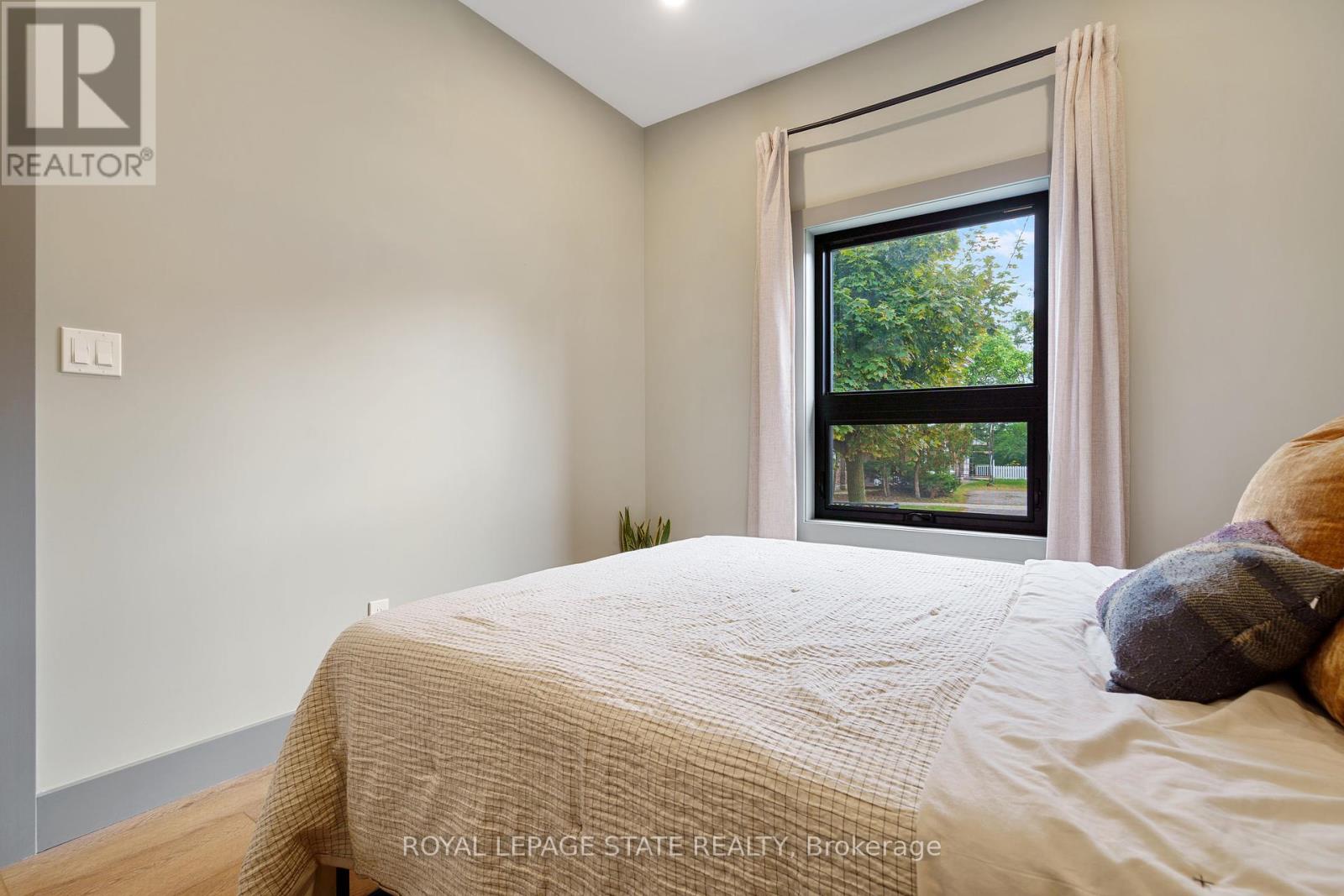 51 Terrace Hill Street, Brantford, Ontario  N3R 1E8 - Photo 26 - X12433774