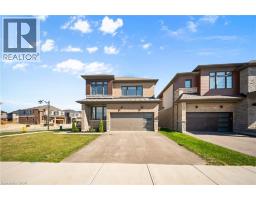 1 BEE Crescent, brantford, Ontario