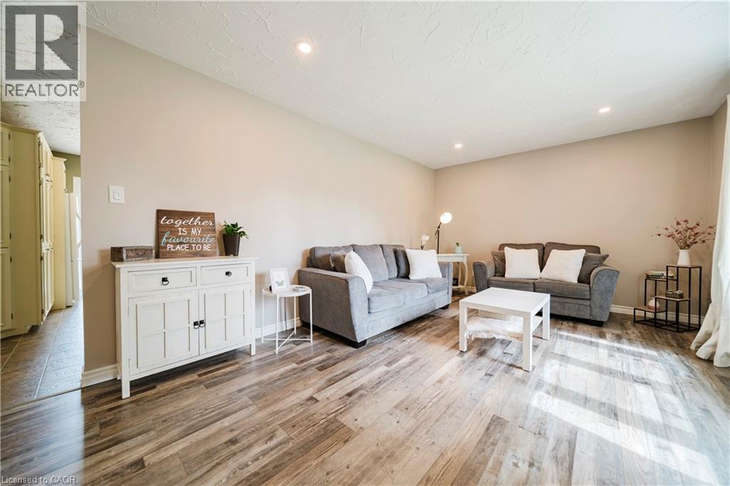 1099 Henry Street, Wellesley, Ontario  N0B 2T0 - Photo 6 - 40772606