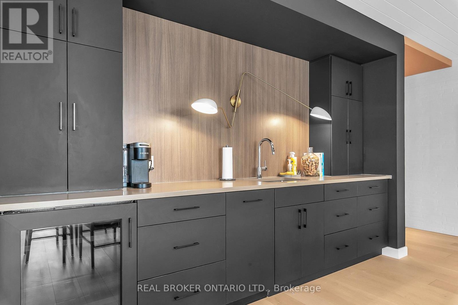 102 - 741 King Street W, Kitchener, Ontario  N2H 1E5 - Photo 33 - X12319011