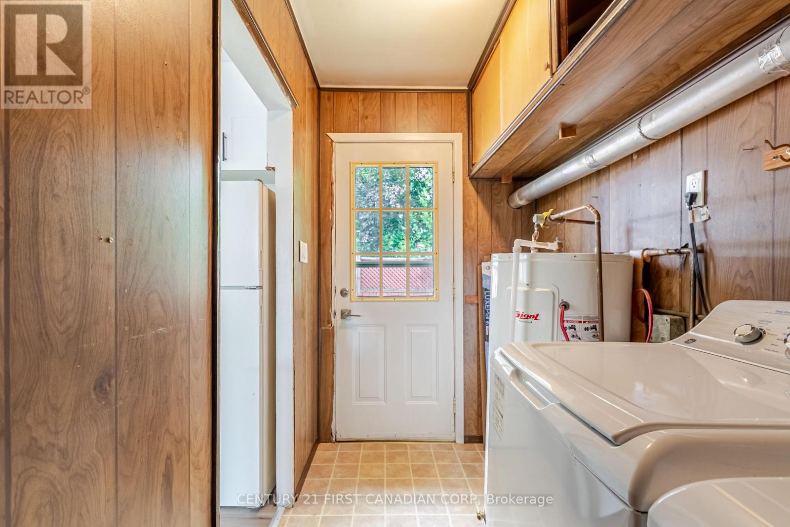 76 Myrtle Street, St. Thomas, Ontario  N5R 2G1 - Photo 19 - X12424449