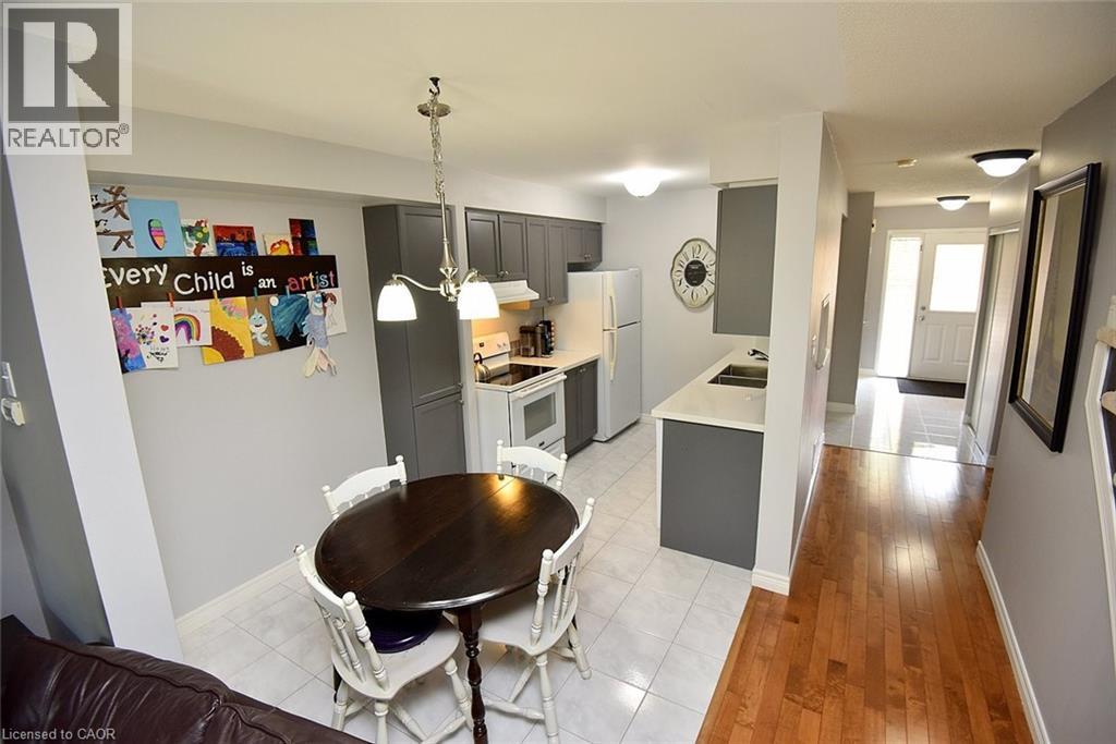 15 Bronte Court, Waterdown, Ontario  L9H 7N2 - Photo 15 - 40765379