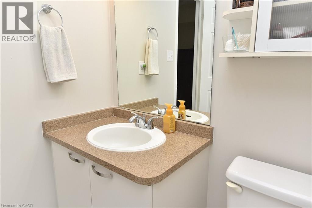 15 Bronte Court, Waterdown, Ontario  L9H 7N2 - Photo 32 - 40765379