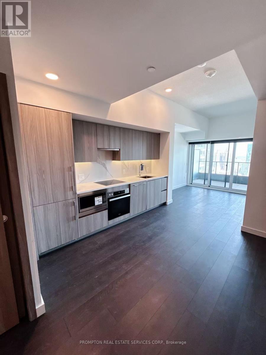 6105 - 3 Concord Cityplace Way, Toronto, Ontario  M5V 0X4 - Photo 17 - C12430891