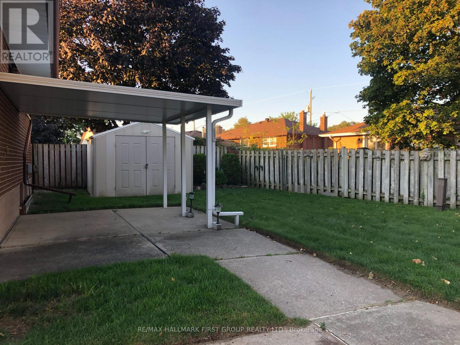 64 Gatineau Street, Oshawa, Ontario  L1H 7G3 - Photo 2 - E12352469