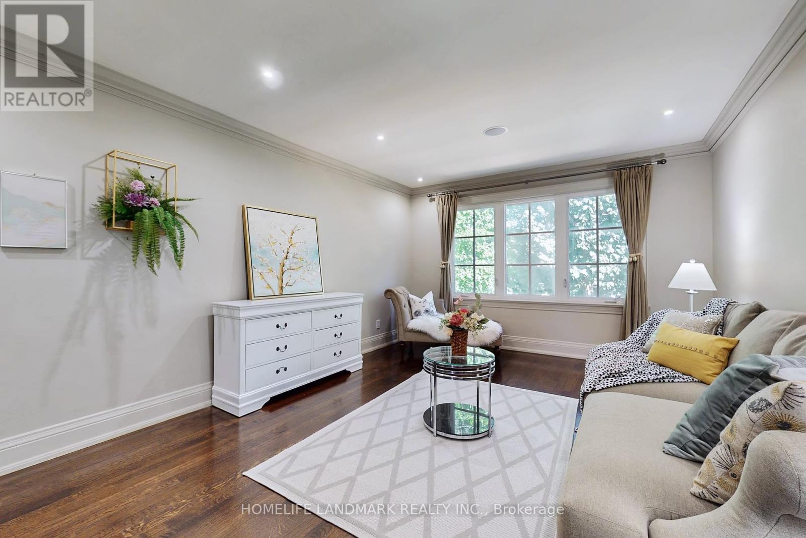 30 Bobwhite Crescent, Toronto, Ontario  M2L 2E1 - Photo 20 - C12433811
