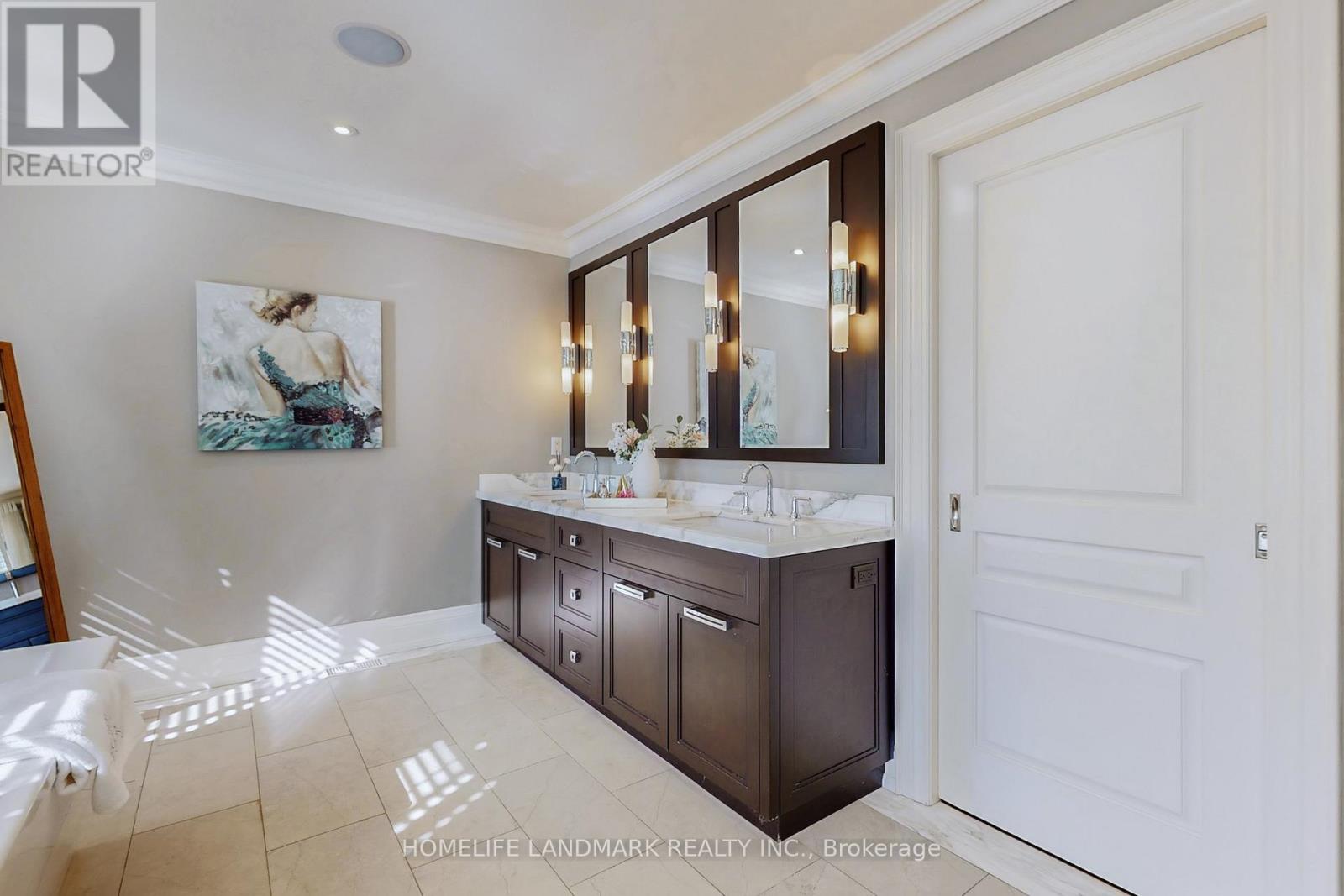 30 Bobwhite Crescent, Toronto, Ontario  M2L 2E1 - Photo 23 - C12433811