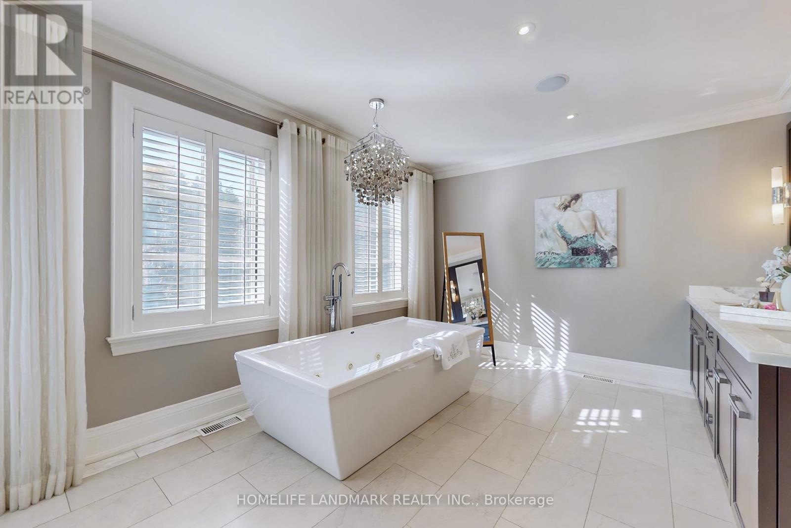 30 Bobwhite Crescent, Toronto, Ontario  M2L 2E1 - Photo 25 - C12433811