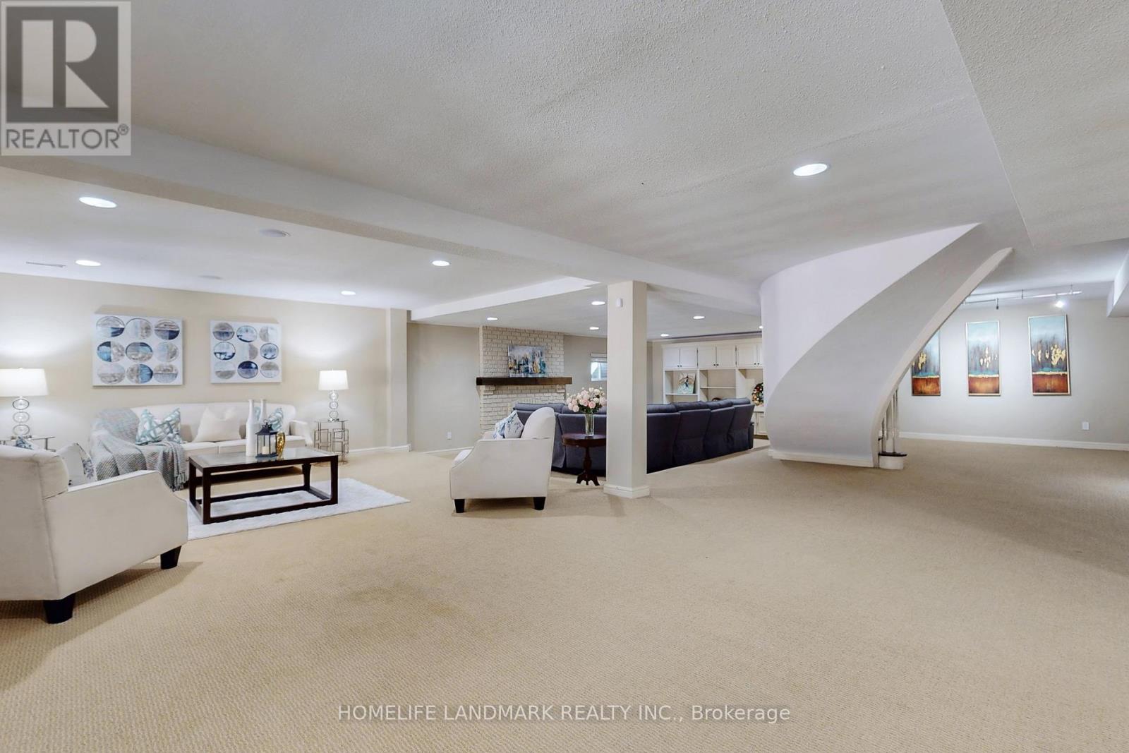 30 Bobwhite Crescent, Toronto, Ontario  M2L 2E1 - Photo 39 - C12433811