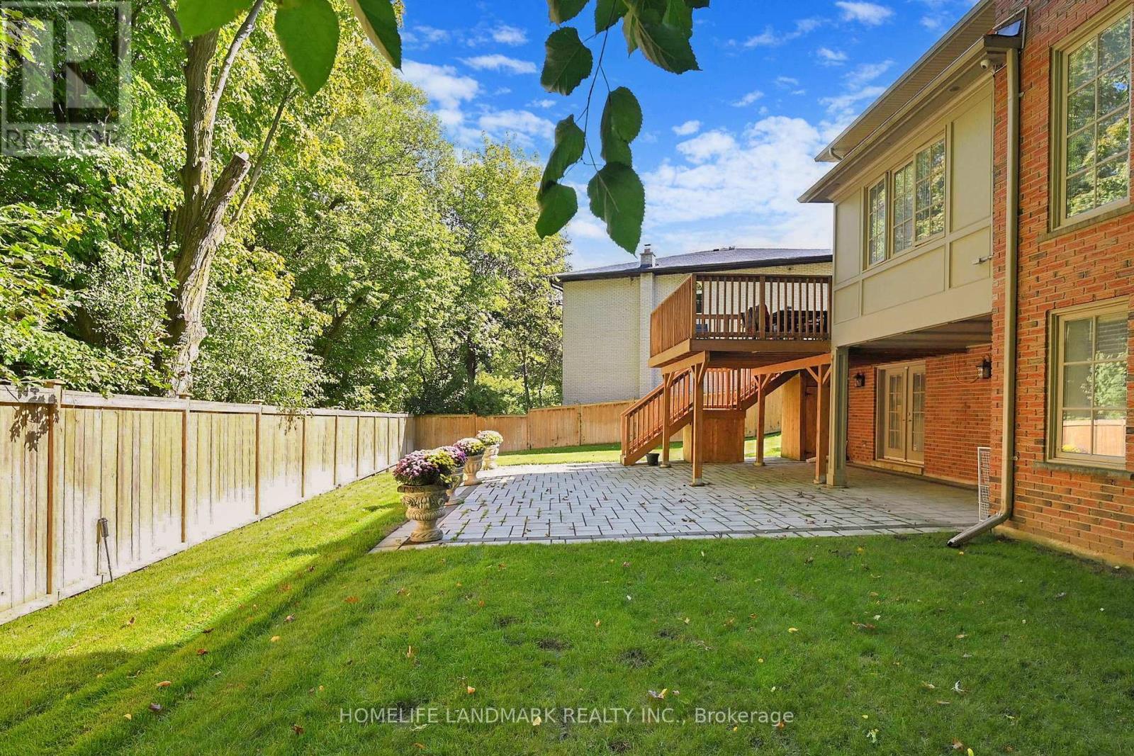 30 Bobwhite Crescent, Toronto, Ontario  M2L 2E1 - Photo 49 - C12433811