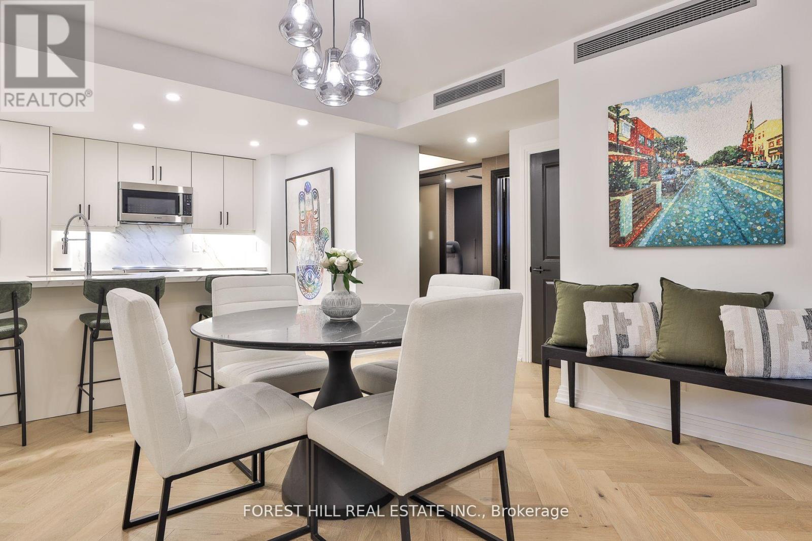 129 - 1 Benvenuto Place, Toronto, Ontario  M4V 2L1 - Photo 13 - C12433829