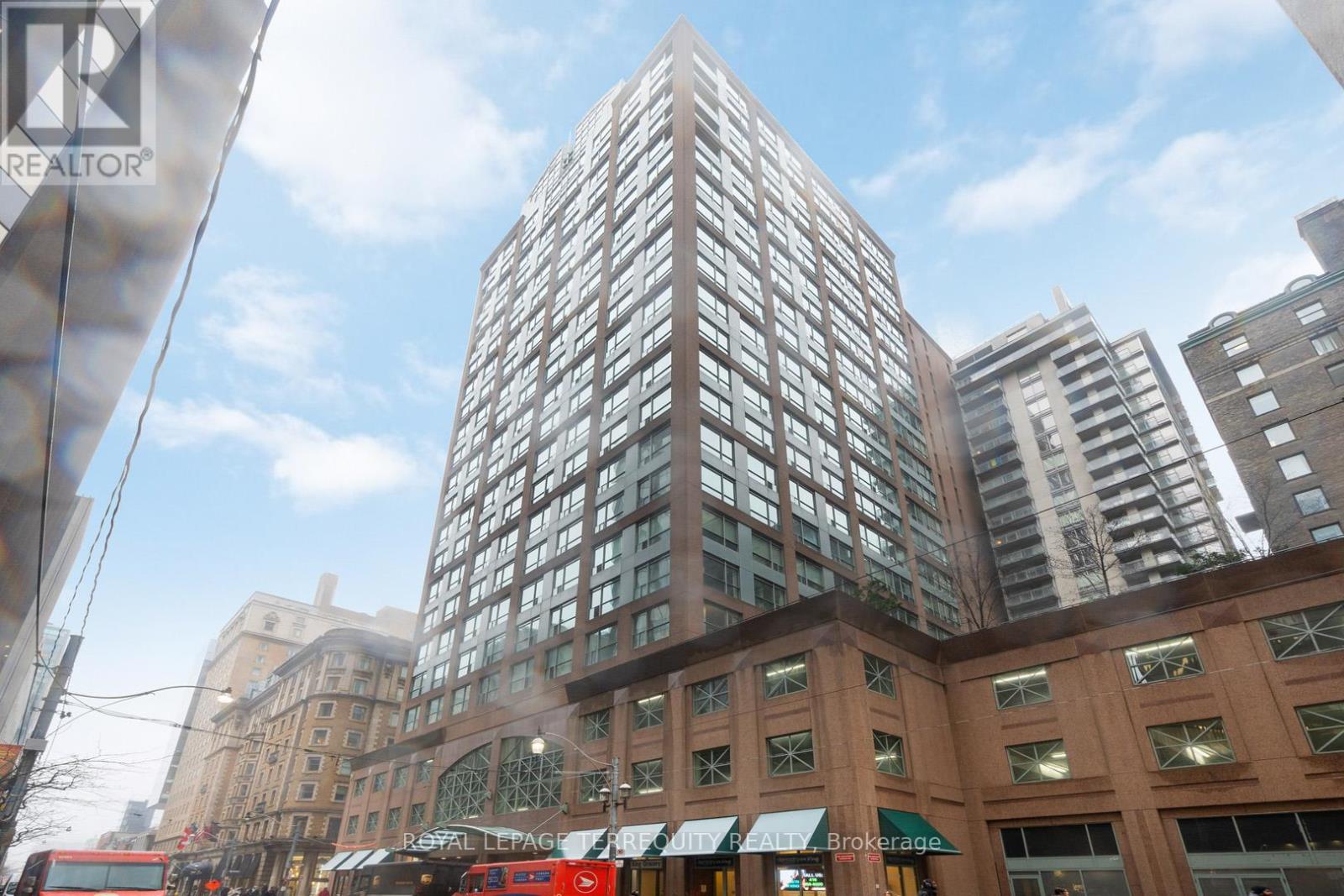 2215 - 7 KING STREET E, Toronto, Ontario