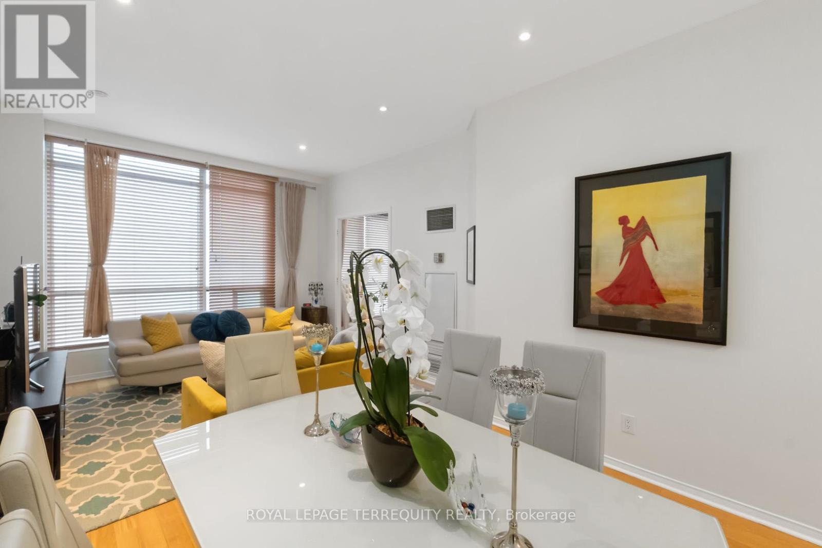 2215 - 7 King Street E, Toronto, Ontario  M5C 3C5 - Photo 11 - C12433837