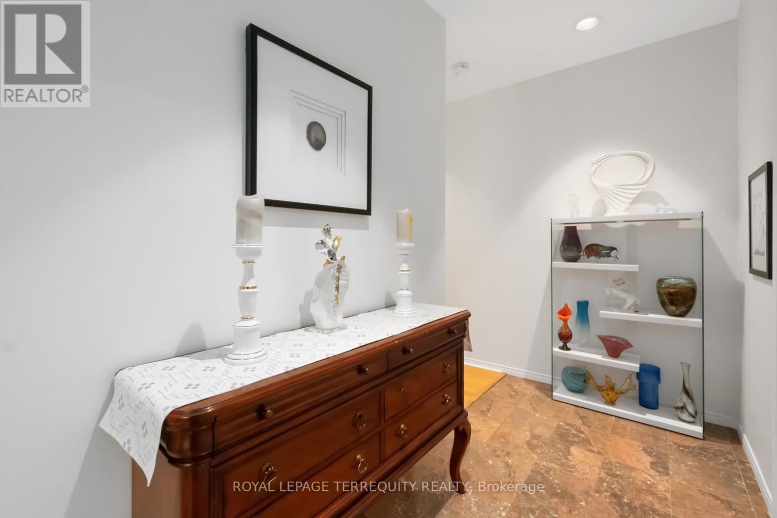 2215 - 7 King Street E, Toronto, Ontario  M5C 3C5 - Photo 36 - C12433837