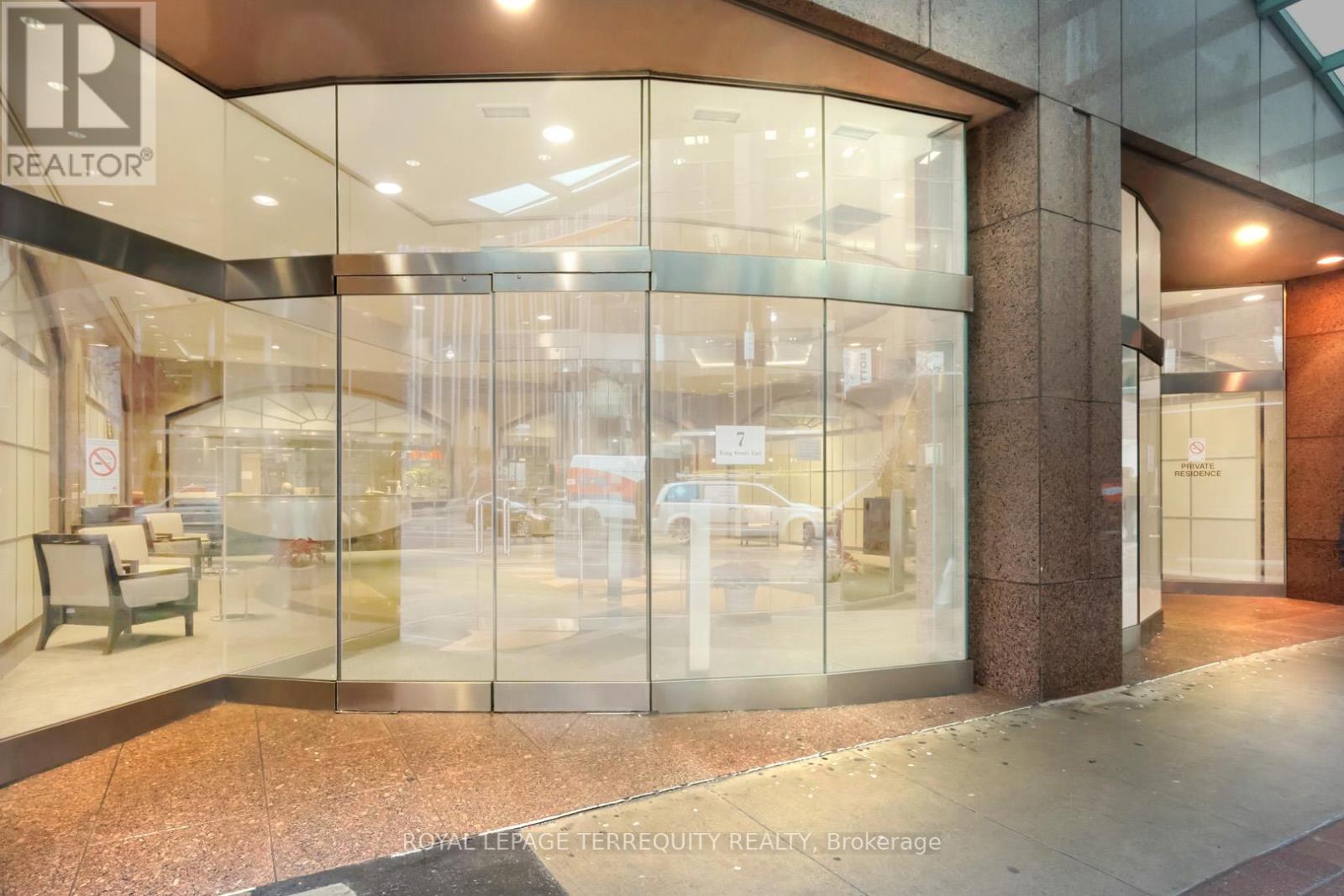 2215 - 7 King Street E, Toronto, Ontario  M5C 3C5 - Photo 38 - C12433837